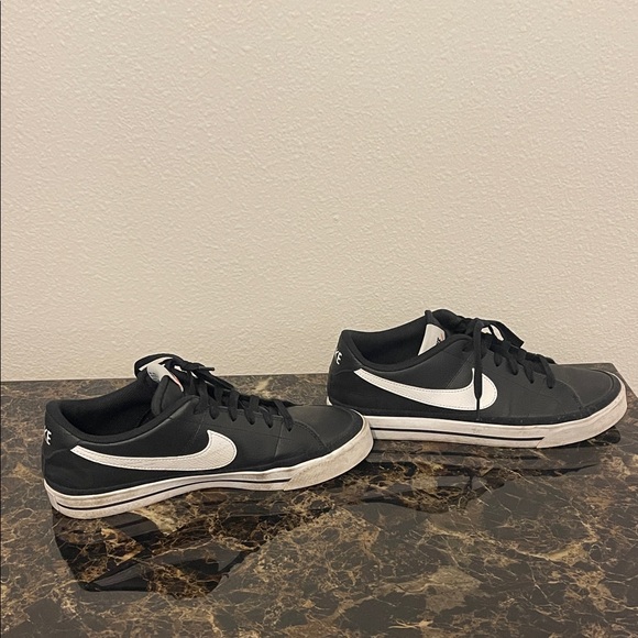 Nike Men's Black Sneakers with White Accents - Picture 2 of 5